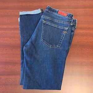 AG The Stilt Roll-Up Cigarette Crop